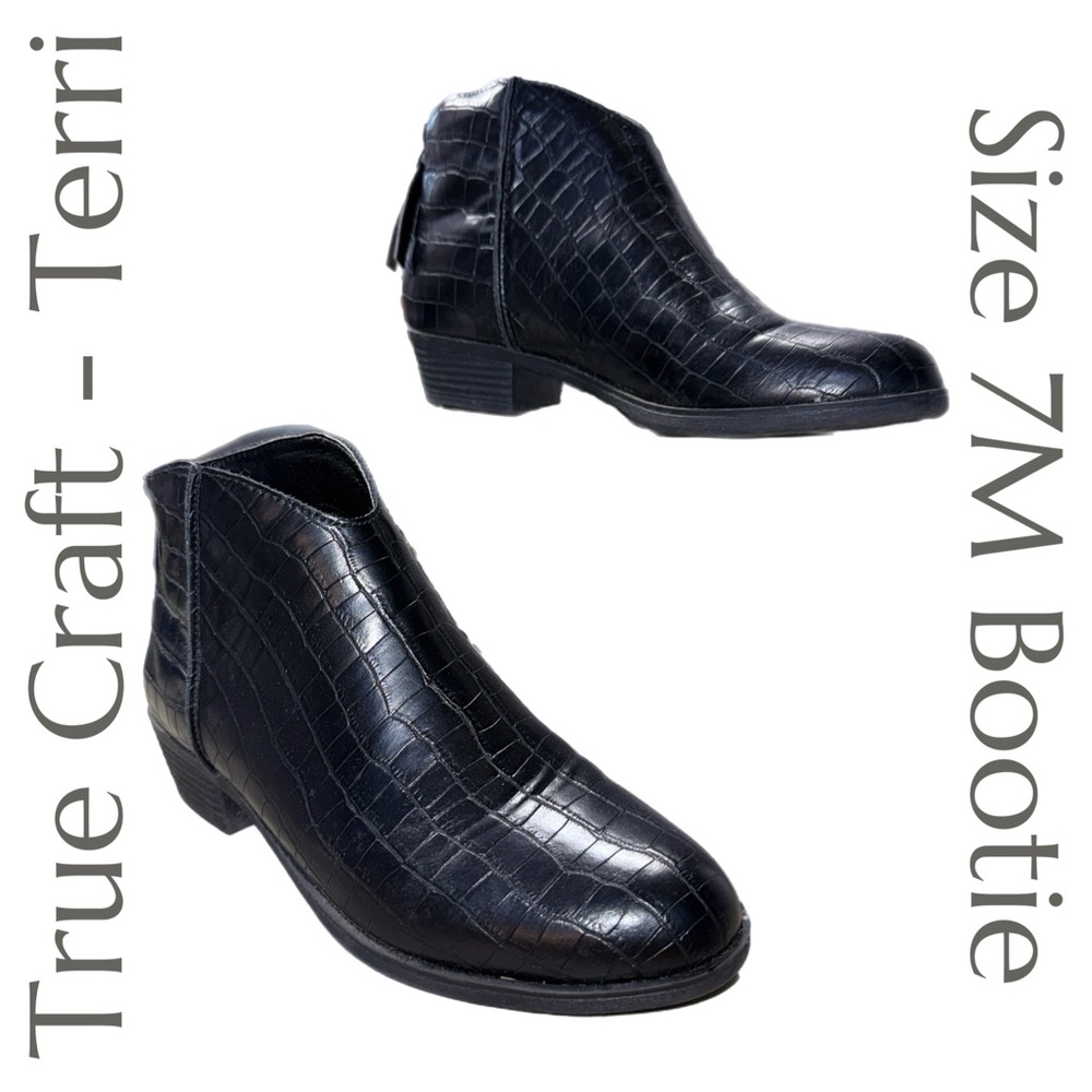 True Craft - Terri Black Croc Ankle Booties - Faux Leather Side Zip - Size 7M